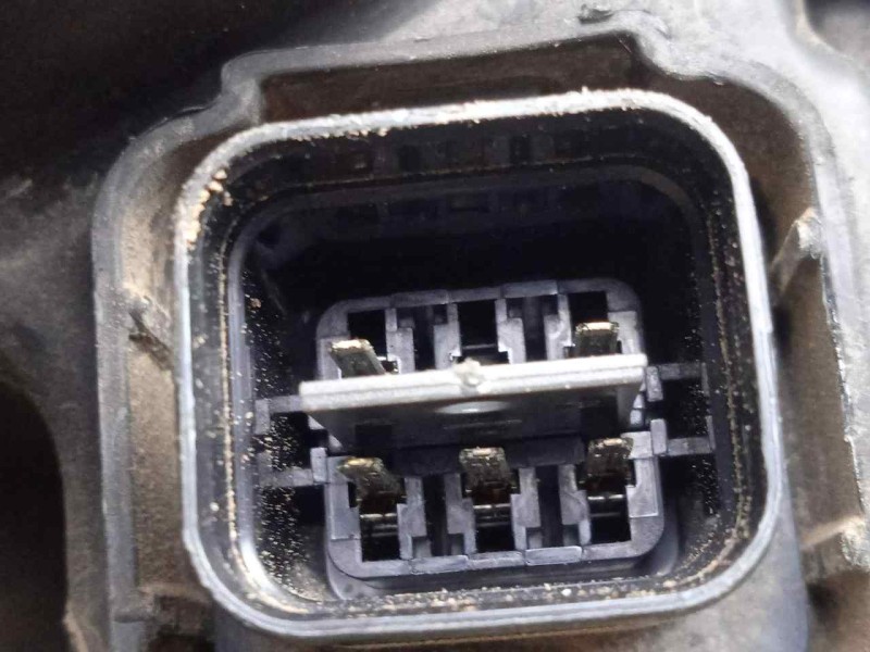 Recambio de faro izquierdo para kia sorento 2.5 crdi cat referencia OEM IAM SINREFERENCIA  CON.TARA