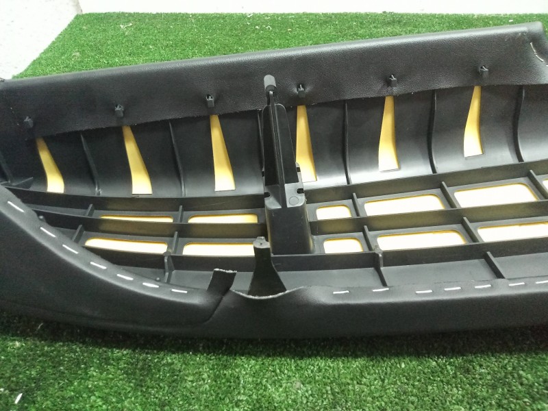 Recambio de asientos trasero izquierdo para volkswagen passat cc (357) 2.0 tdi referencia OEM IAM 3C8885701R EXTREMO RESPALDO TR