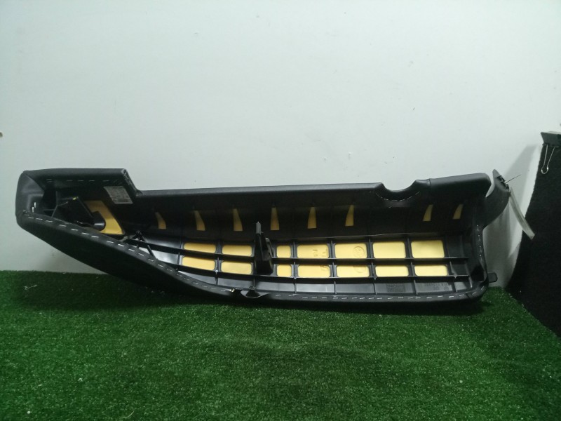 Recambio de asientos trasero izquierdo para volkswagen passat cc (357) 2.0 tdi referencia OEM IAM 3C8885701R EXTREMO RESPALDO TR