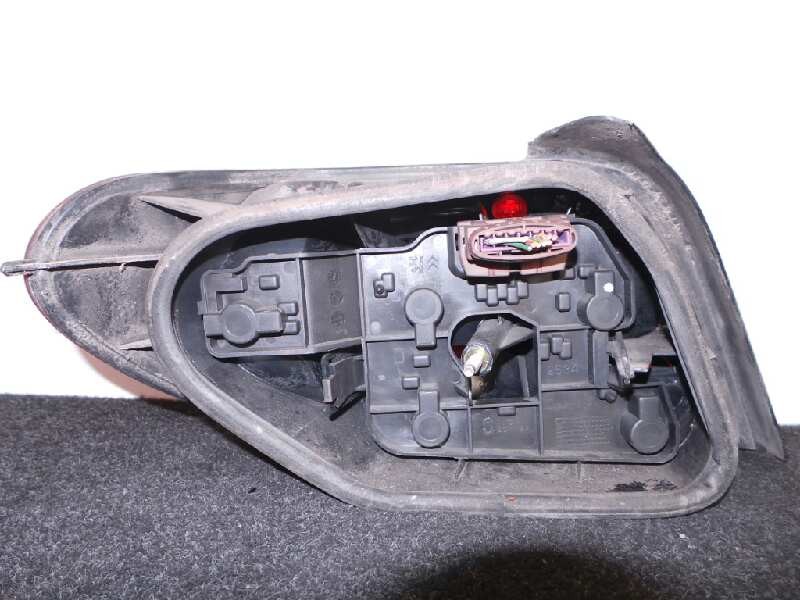 Recambio de piloto trasero derecho para citroën xsara berlina 1.9 diesel referencia OEM IAM  1.SERIE 