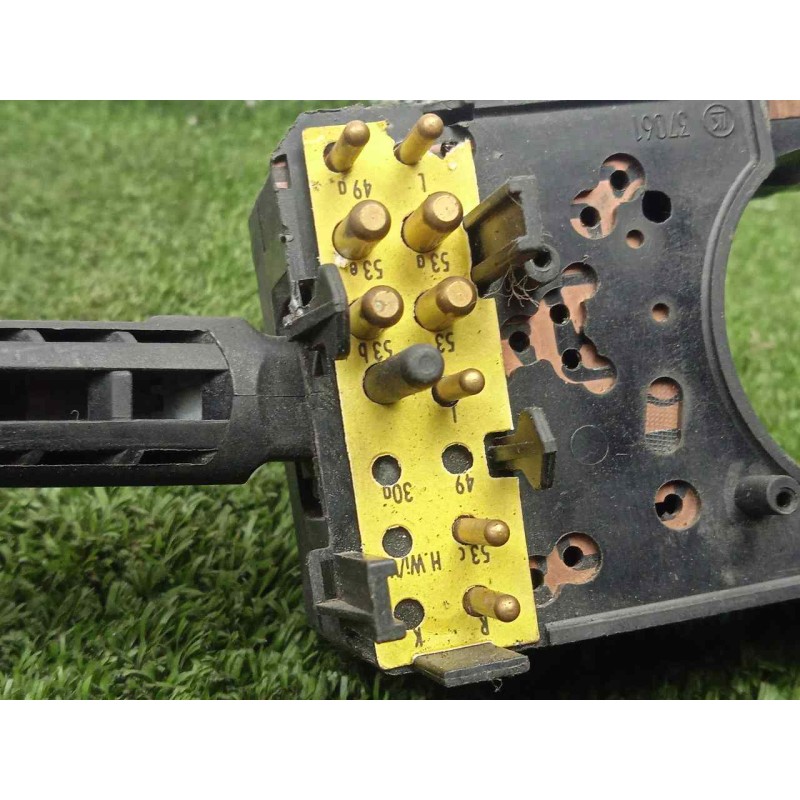 Recambio de mando limpia para audi 100 avant (c4) referencia OEM IAM 4A0953503 9.PIN REDONDOS 4.PUERTAS