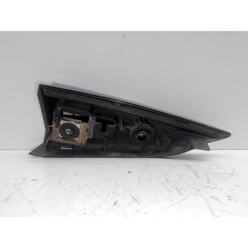 Recambio de moldura para renault clio iv 1.2 16v referencia OEM IAM 960325616R PORTÓN.ALERON DERECHO