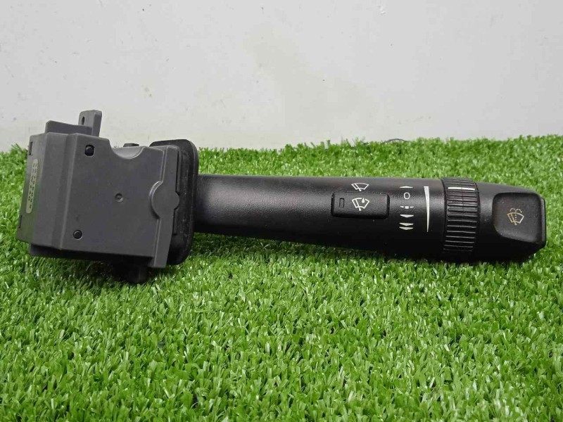 Recambio de mando limpia para volvo s60 berlina 2.4 diesel referencia OEM IAM 30768099  