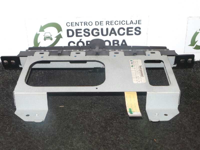 Recambio de mando multifuncion para toyota avensis wagon (t25) 2.2 d-4d cat referencia OEM IAM   