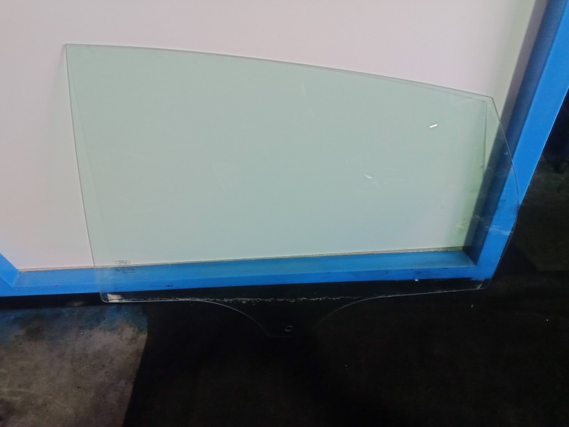 Recambio de luna trasera derecha para ford focus lim. (cb8) 1.6 tdci cat referencia OEM IAM   