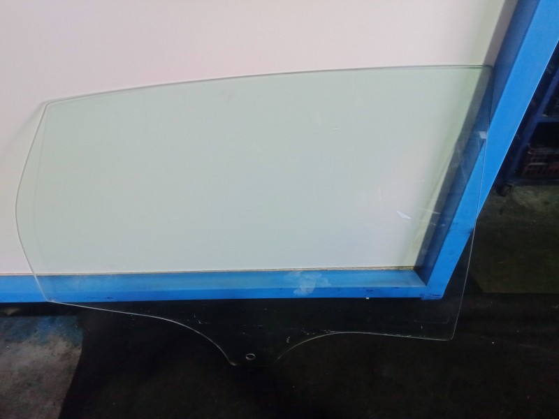 Recambio de luna trasera izquierda para ford focus lim. (cb8) 1.6 tdci cat referencia OEM IAM   