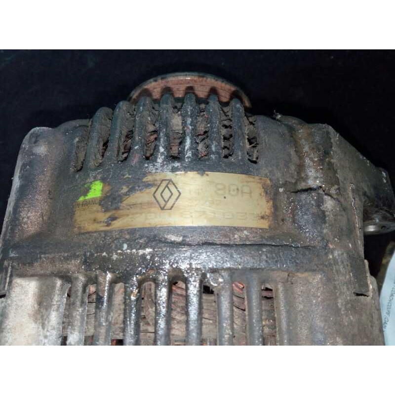 Recambio de alternador para renault megane i coach/coupe (da0) 1.6 referencia OEM IAM 7700871033 VALEO 80AH