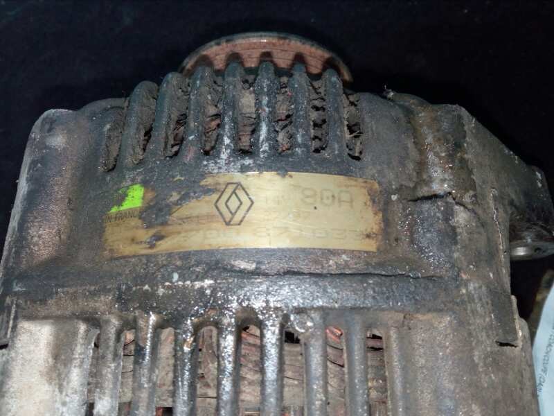 Recambio de alternador para renault megane i coach/coupe (da0) 1.6 referencia OEM IAM 7700871033 VALEO 80AH