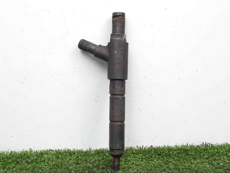 Recambio de inyector para isuzu n-serie referencia OEM IAM 8972598400-583Z484430  