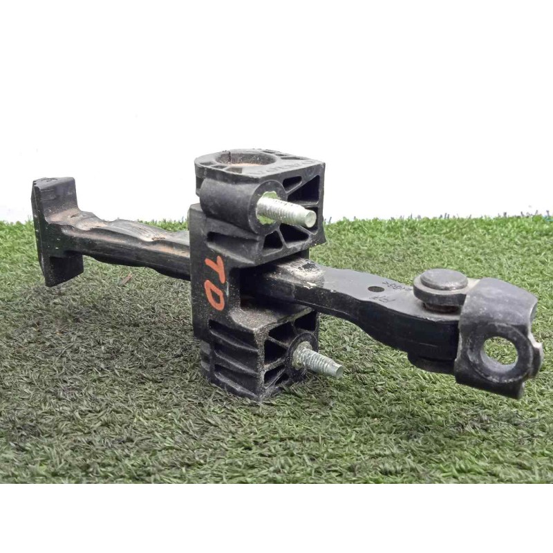 Recambio de retenedor puerta para volvo xc60 2.0 diesel cat referencia OEM IAM 31298467 TRASERA.DERECHA 
