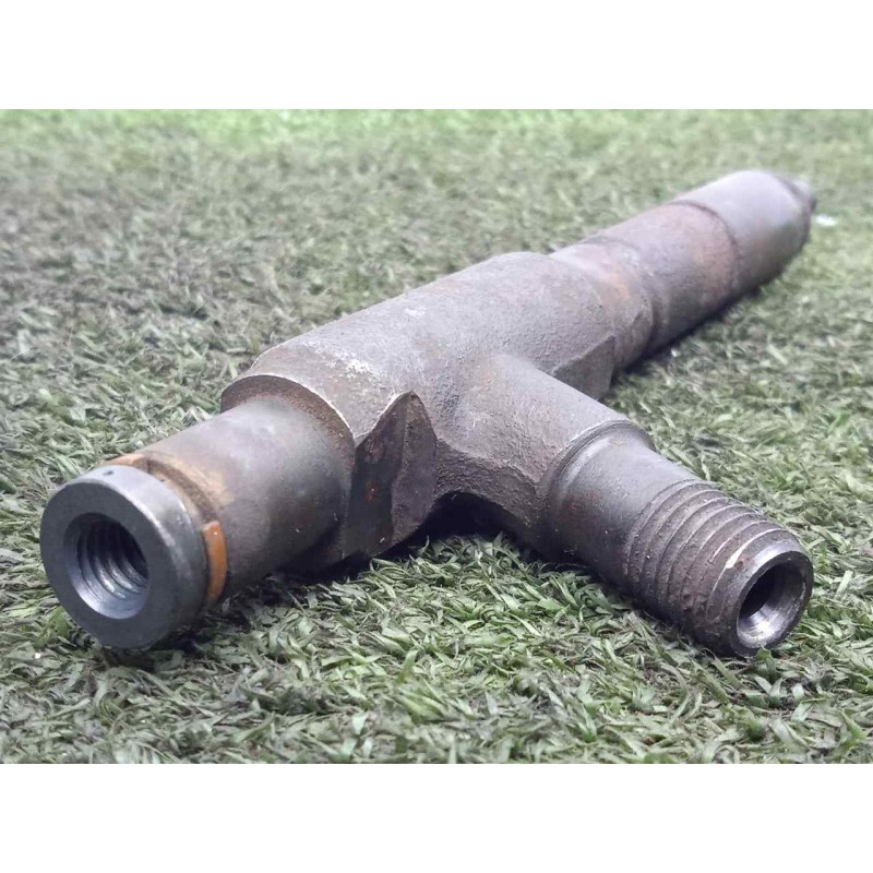 Recambio de inyector para isuzu n-serie referencia OEM IAM 8972598400-583Z484430  