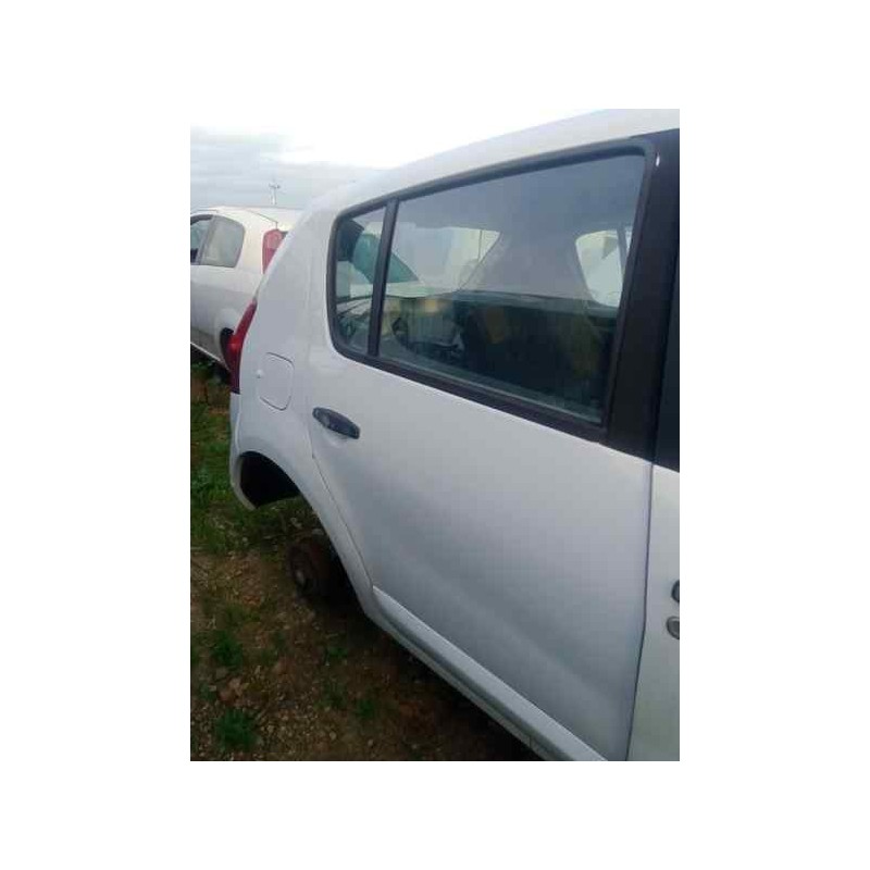 Recambio de puerta trasera derecha para dacia sandero 1.5 dci diesel cat referencia OEM IAM  BLANCO 