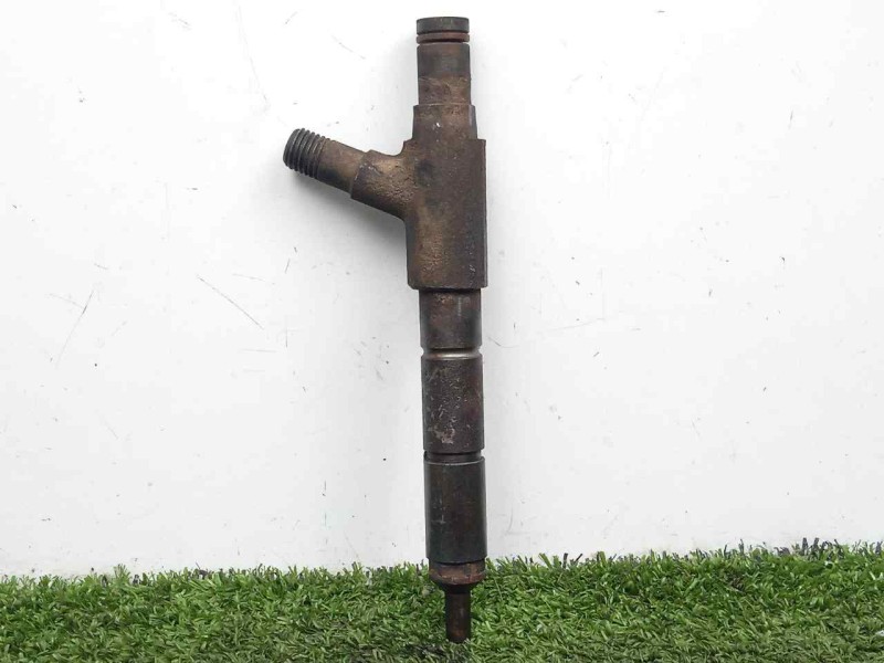 Recambio de inyector para isuzu n-serie referencia OEM IAM 8972598400-583Z484430  