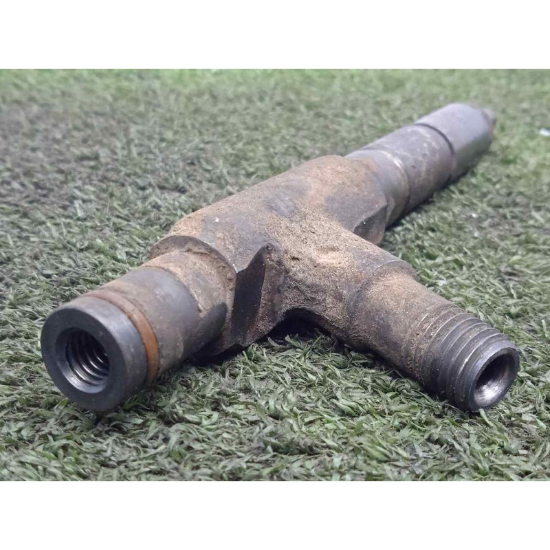 Recambio de inyector para isuzu n-serie referencia OEM IAM 8972598400-583Z484430  