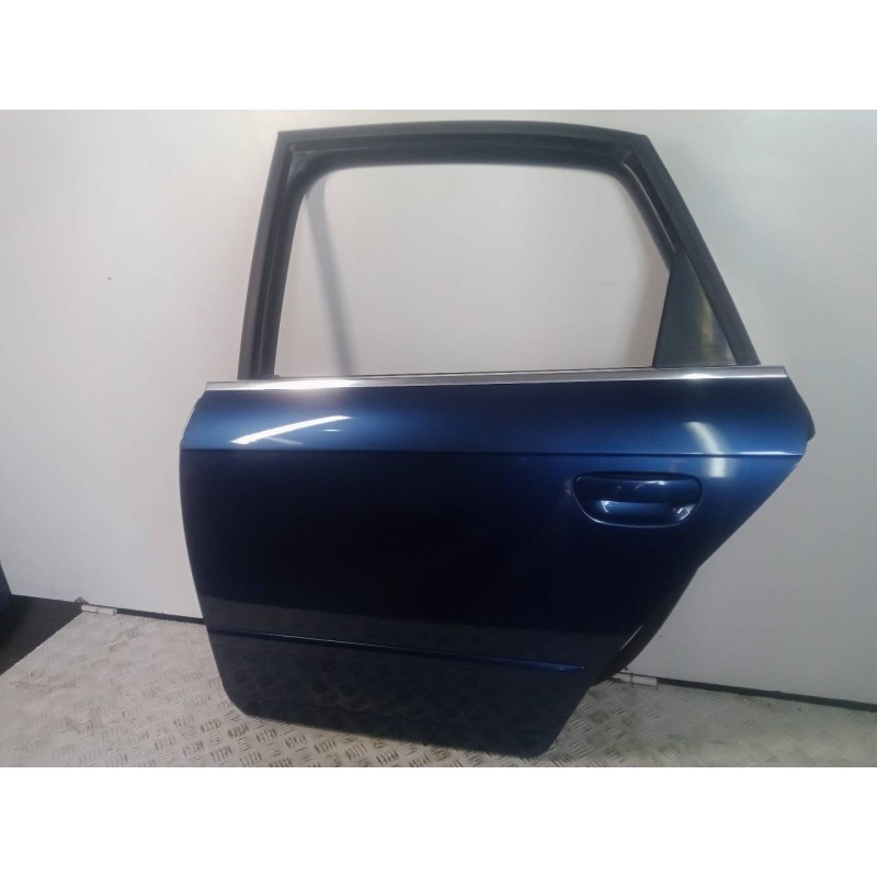 Recambio de puerta trasera izquierda para audi a4 berlina (8e) 1.8 20v turbo referencia OEM IAM   