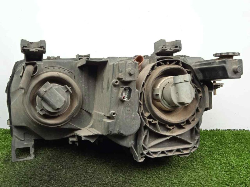 Recambio de faro derecho para bmw serie 3 compact (e46) 2.0 16v diesel cat referencia OEM IAM SINREFERENCIA HALOGENO 
