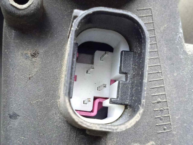 Recambio de faro derecho para bmw serie 3 compact (e46) 2.0 16v diesel cat referencia OEM IAM SINREFERENCIA HALOGENO 