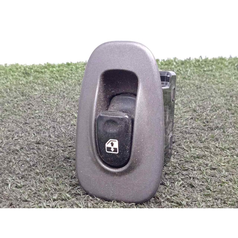 Recambio de mando elevalunas trasero derecho para hyundai accent (lc) 1.3 12v cat referencia OEM IAM   5.PIN