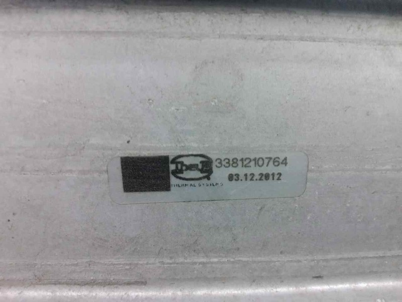 Recambio de intercooler para toyota auris 1.4 turbodiesel cat referencia OEM IAM 179400N080 275X140X63 ALUMINIO