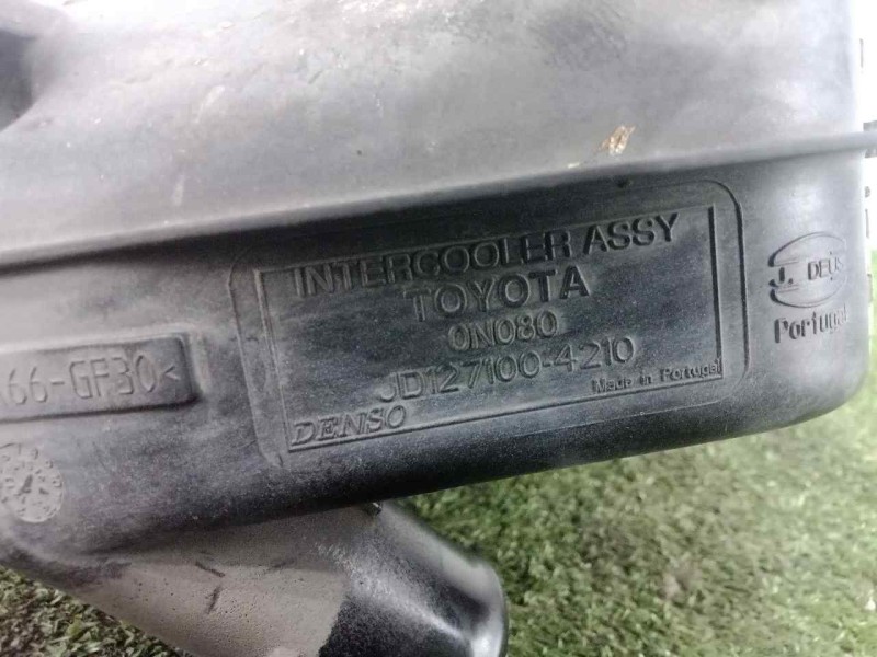 Recambio de intercooler para toyota auris 1.4 turbodiesel cat referencia OEM IAM 179400N080 275X140X63 ALUMINIO