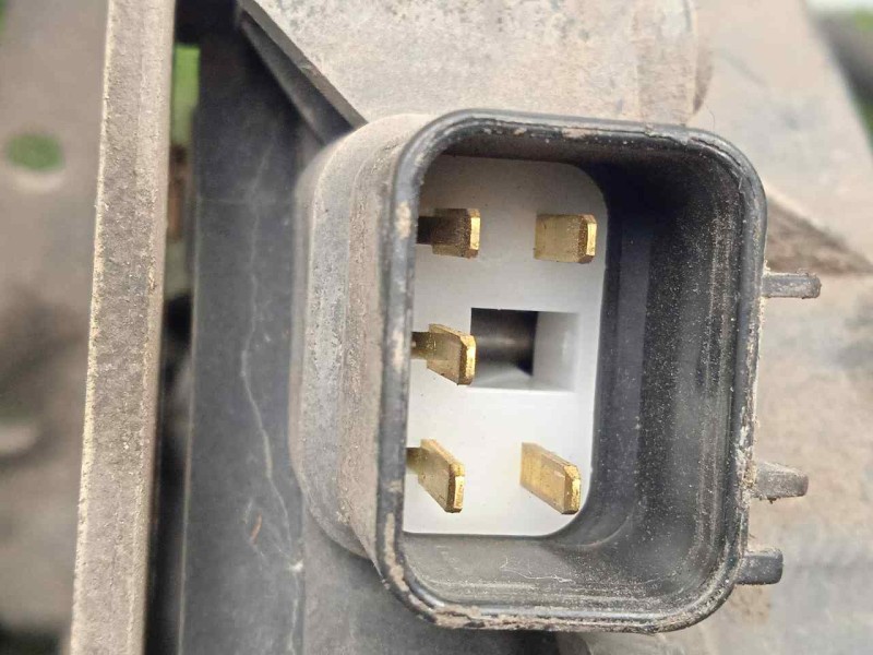 Recambio de potenciometro pedal para isuzu n-serie referencia OEM IAM 878591000  