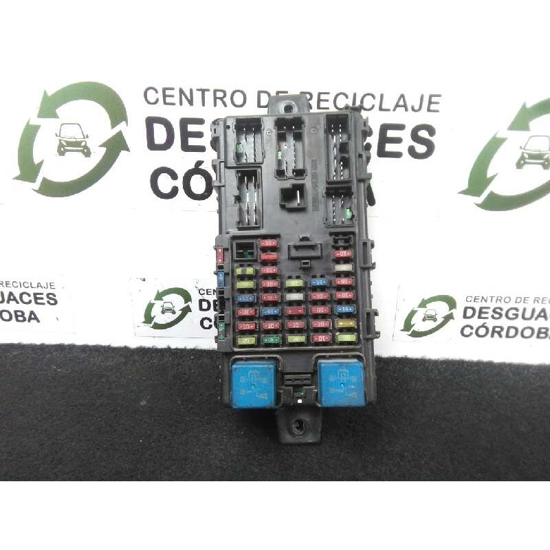 Recambio de caja reles / fusibles para hyundai santa fe (sm) 2.0 crdi cat referencia OEM IAM 9118826105  