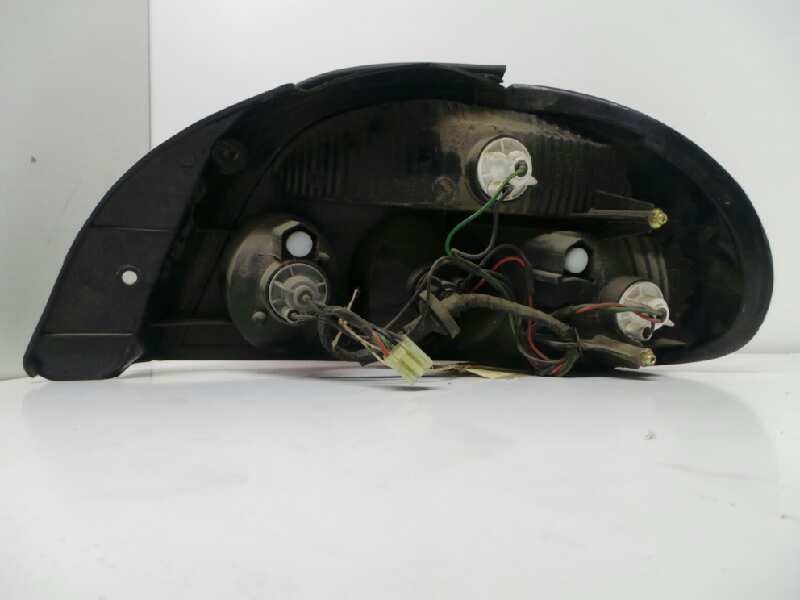 Recambio de piloto trasero izquierdo para kia sephia ll referencia OEM IAM 0K2A151140L 96-01 