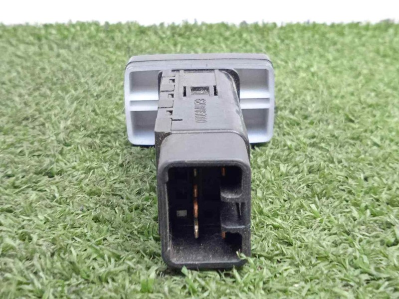 Recambio de boton luneta termica para kia sorento referencia OEM IAM 202002962-621W05010  