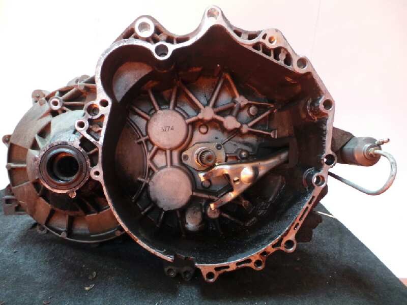 Recambio de caja cambios para volvo s70 berlina 2.5 turbodiesel referencia OEM IAM 1023704 5 VELOCIDADES MANUAL