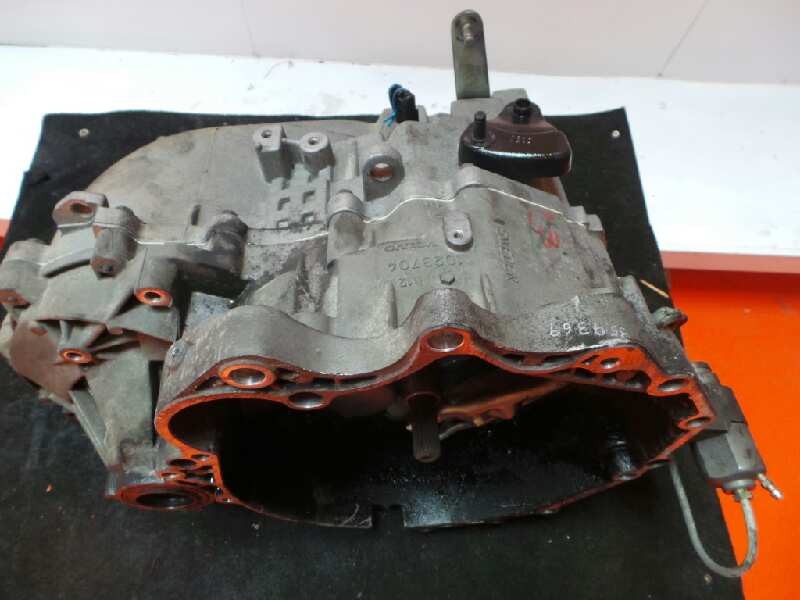 Recambio de caja cambios para volvo s70 berlina 2.5 turbodiesel referencia OEM IAM 1023704 5 VELOCIDADES MANUAL