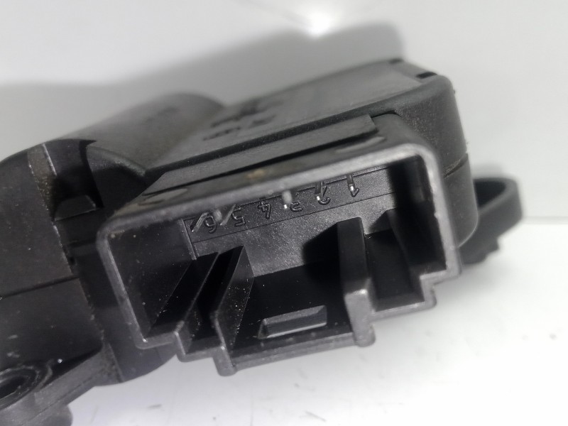 Recambio de motor apertura trampillas climatizador para volkswagen eos (1f7) 1.4 16v tsi referencia OEM IAM 0132801341-1K0907511