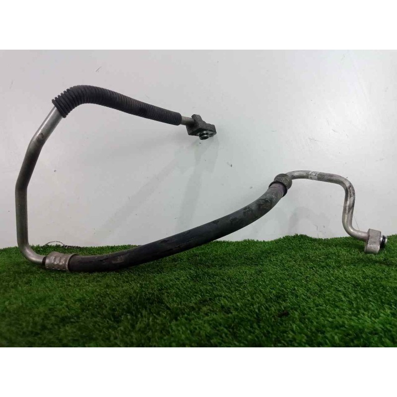 Recambio de tubos aire acondicionado para toyota auris 1.4 turbodiesel cat referencia OEM IAM 8870302810  