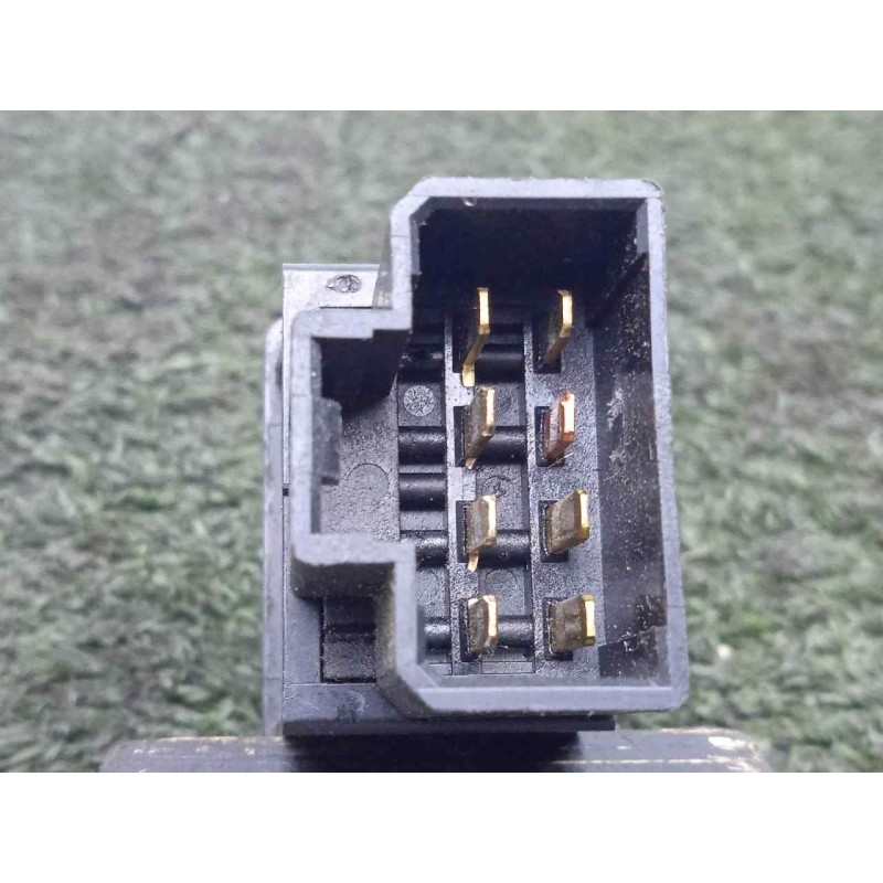 Recambio de warning para isuzu n-serie referencia OEM IAM 8972024750  