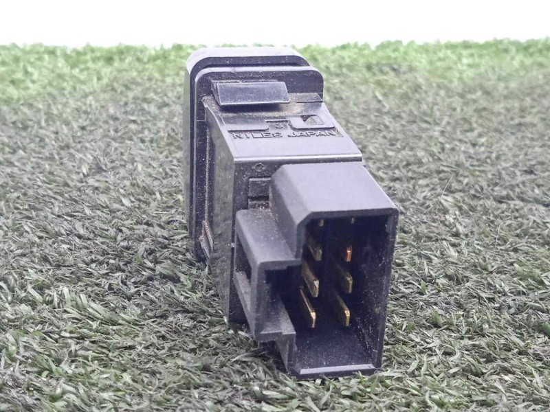 Recambio de warning para isuzu n-serie referencia OEM IAM 8972024750  