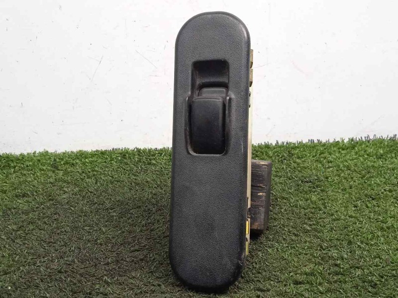 Recambio de mando elevalunas trasero izquierdo para mitsubishi l 200 (k6/7) 2.5 turbodiesel referencia OEM IAM   