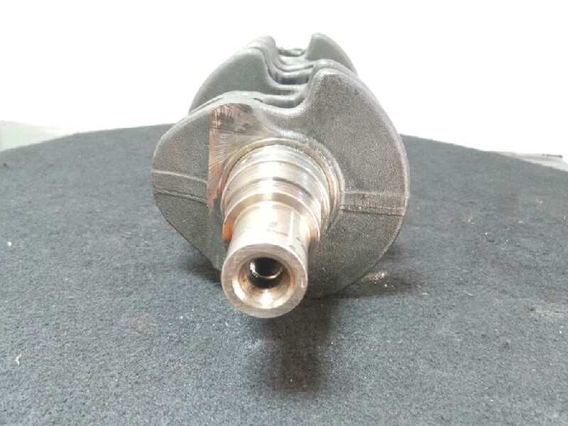 Recambio de cigueñal para peugeot 206 berlina 1.4 hdi referencia OEM IAM 6238C-2151  