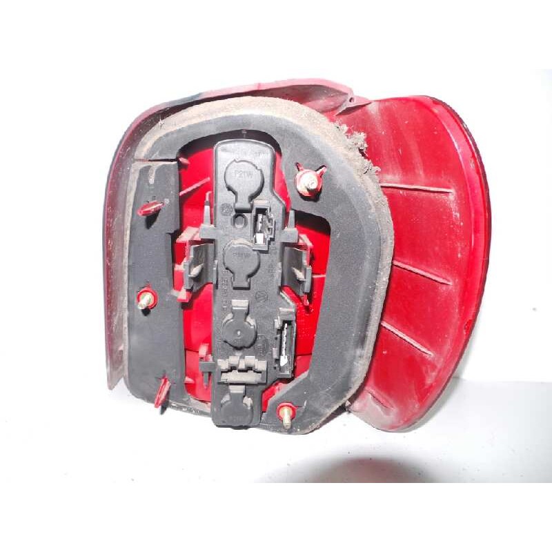 Recambio de piloto trasero izquierdo para volkswagen polo berlina (6n2) 1.4 tdi referencia OEM IAM  00-02 