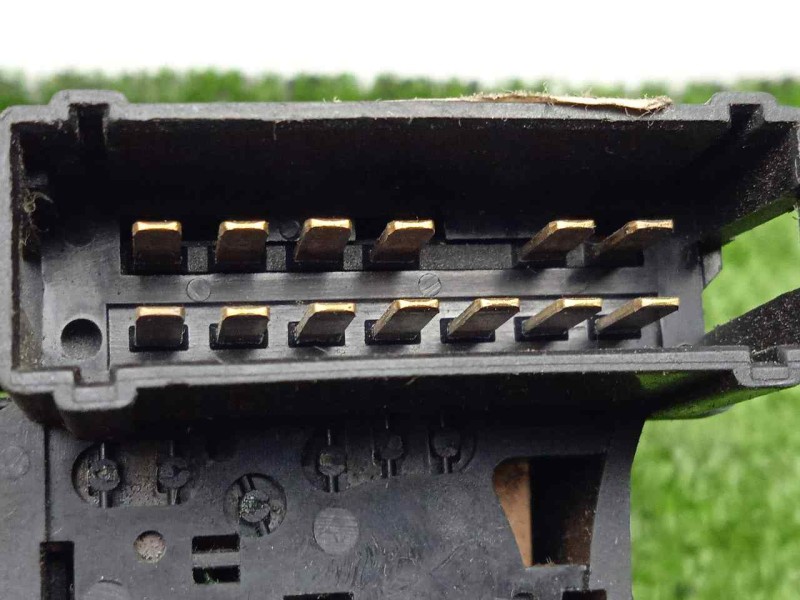 Recambio de mando limpia para renault mascott caja cerrada 3.0 dxi referencia OEM IAM 8200199519  13.PIN