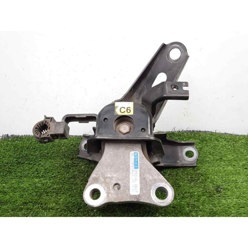 Recambio de soporte motor derecho para toyota auris 1.4 turbodiesel cat referencia OEM IAM 123050N090  