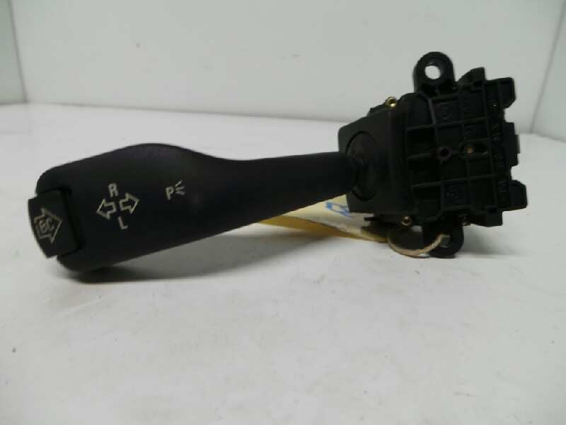 Recambio de mando luces para bmw serie 3 berlina (e46) 1.8 16v referencia OEM IAM 8363668M-0110401025  