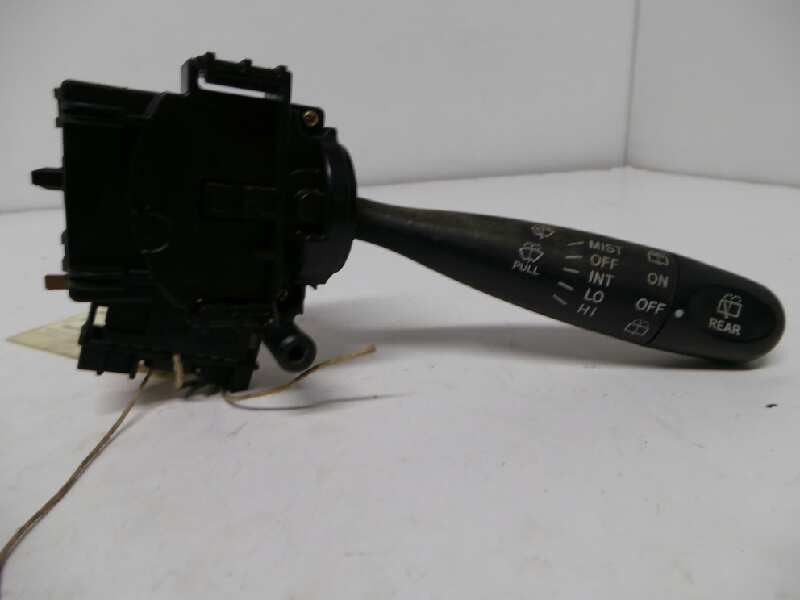 Recambio de mando limpia para toyota yaris (ncp1/nlp1/scp1) 1.3 cat referencia OEM IAM 173647  