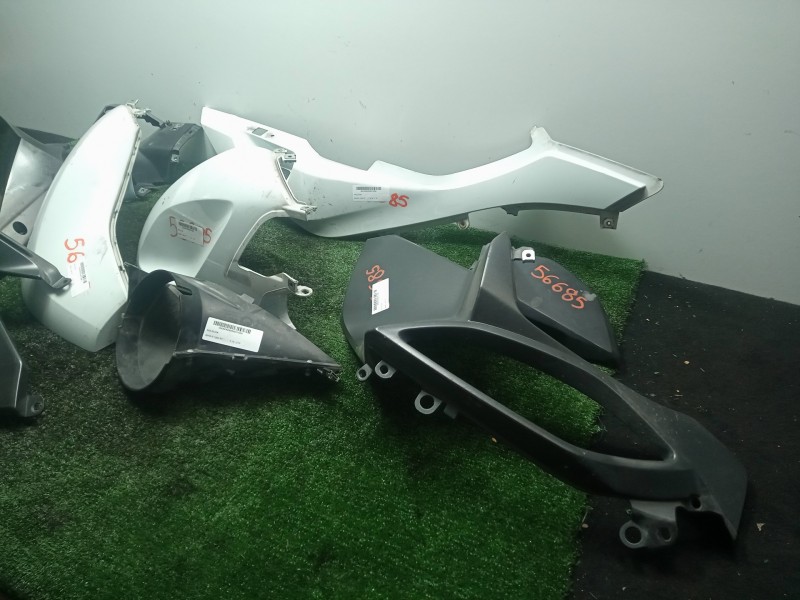 Recambio de moldura para bmw r 1200 rt referencia OEM IAM   K52 - 14-19