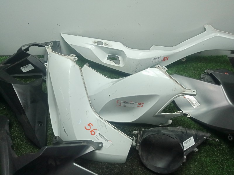 Recambio de moldura para bmw r 1200 rt referencia OEM IAM   K52 - 14-19