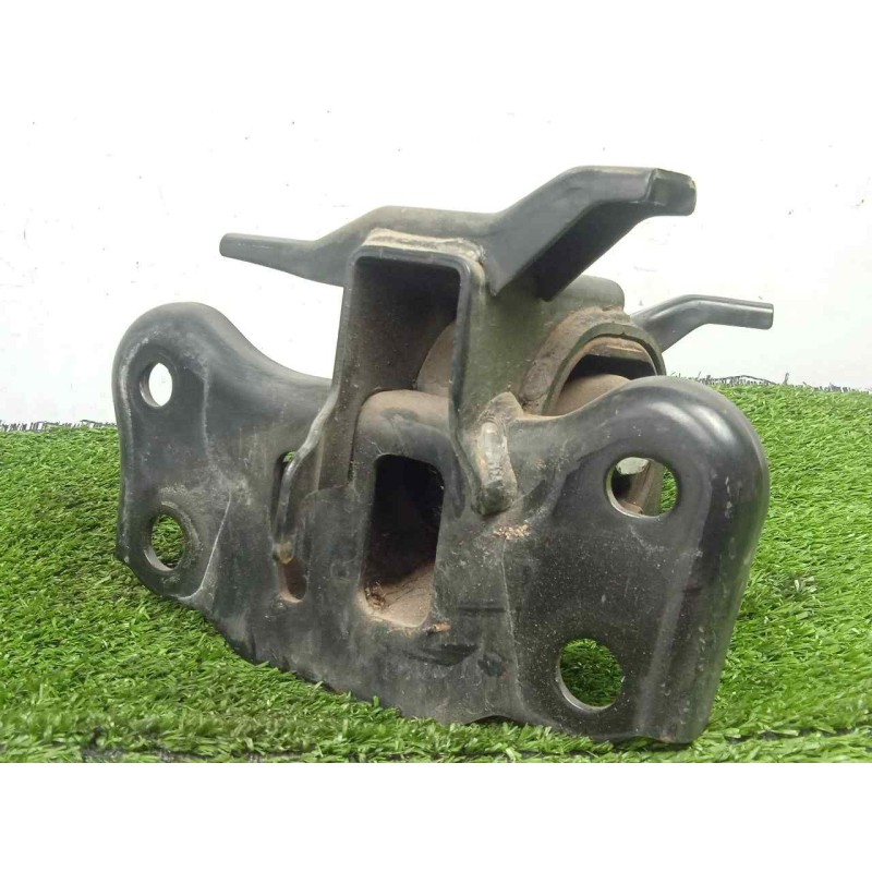 Recambio de soporte motor izquierdo para toyota auris 1.4 turbodiesel cat referencia OEM IAM 123720N100  