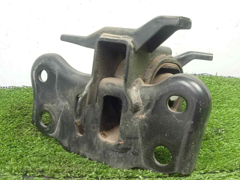 Recambio de soporte motor izquierdo para toyota auris 1.4 turbodiesel cat referencia OEM IAM 123720N100  