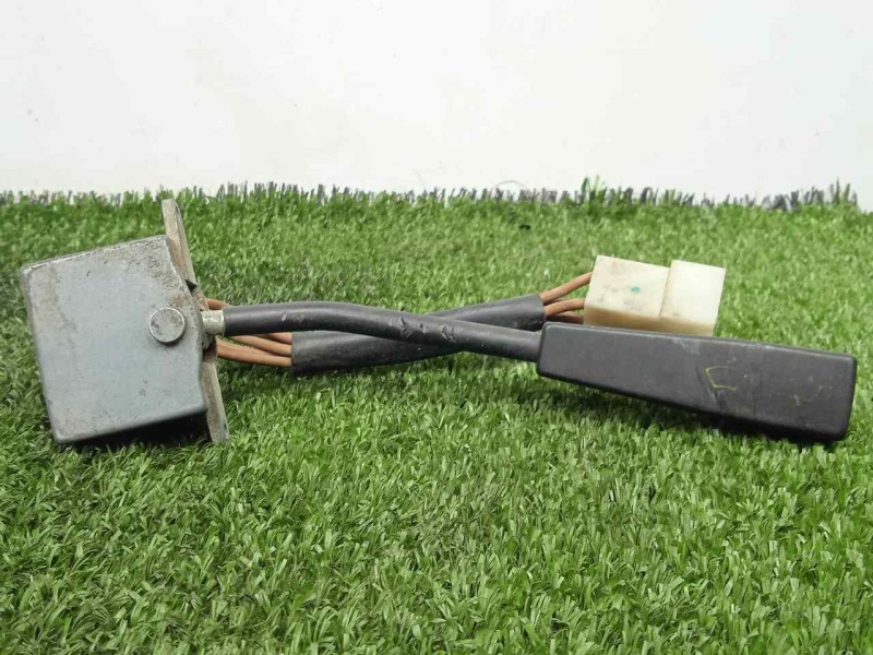 Recambio de mando limpia para nissan trade 2.0 d referencia OEM IAM  5.PINES 