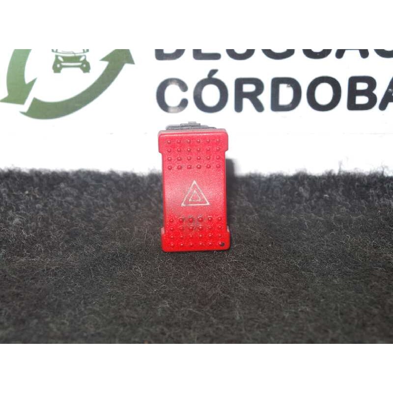 Recambio de warning para iveco daily caja cerrada (2006 =>) 2.3 diesel cat referencia OEM IAM 69501526  