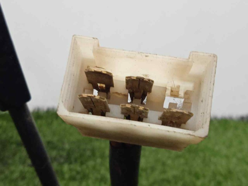 Recambio de mando limpia para nissan trade 2.0 d referencia OEM IAM  5.PINES 