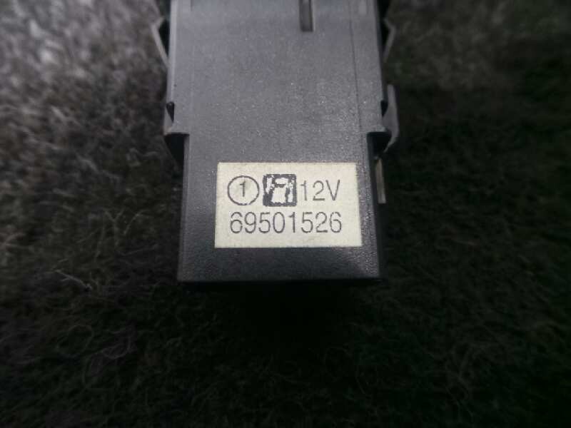 Recambio de warning para iveco daily caja cerrada (2006 =>) 2.3 diesel cat referencia OEM IAM 69501526  