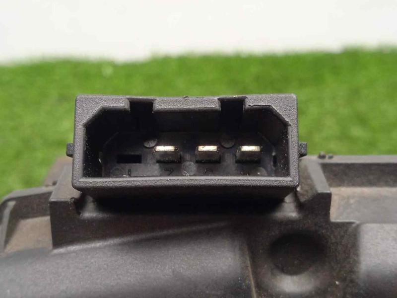 Recambio de cerradura maletero / porton para skoda fabia (5j2 ) 1.2 referencia OEM IAM 5J0827501B  3.PINES